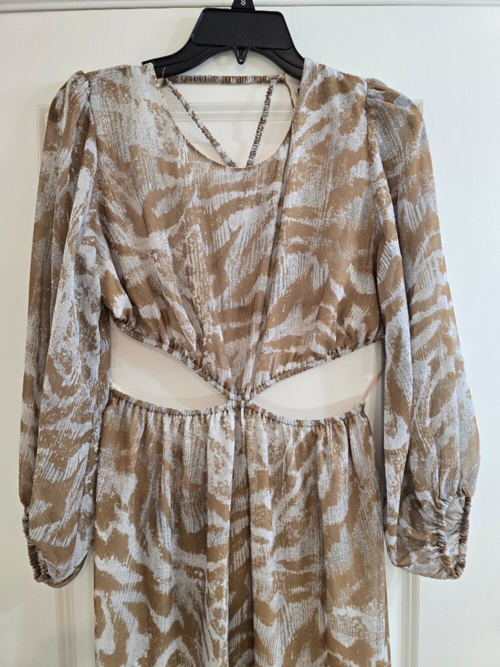 Zara Zebra Print Cut-Out Printed Maxi Dress - White and Camel - Picture 4 of 10